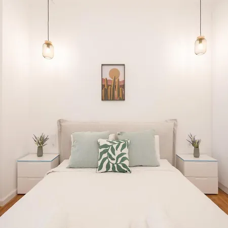Liv - Comfortable & Stylish Escape In Pagrati Athens