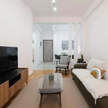 Liv - Comfortable & Stylish Escape In Pagrati * Athens